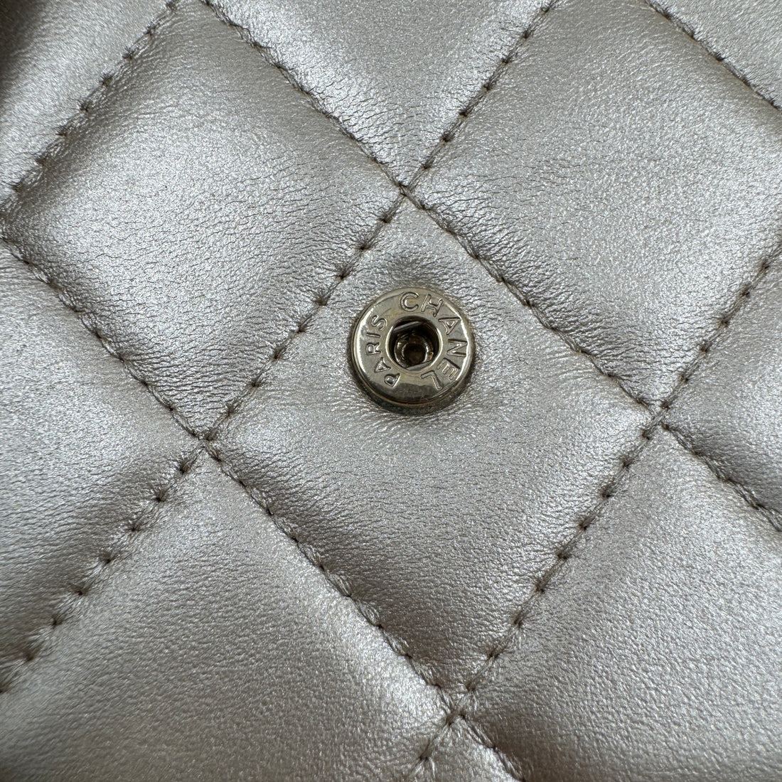 CHANEL GOLD WALLET IN LEATHER